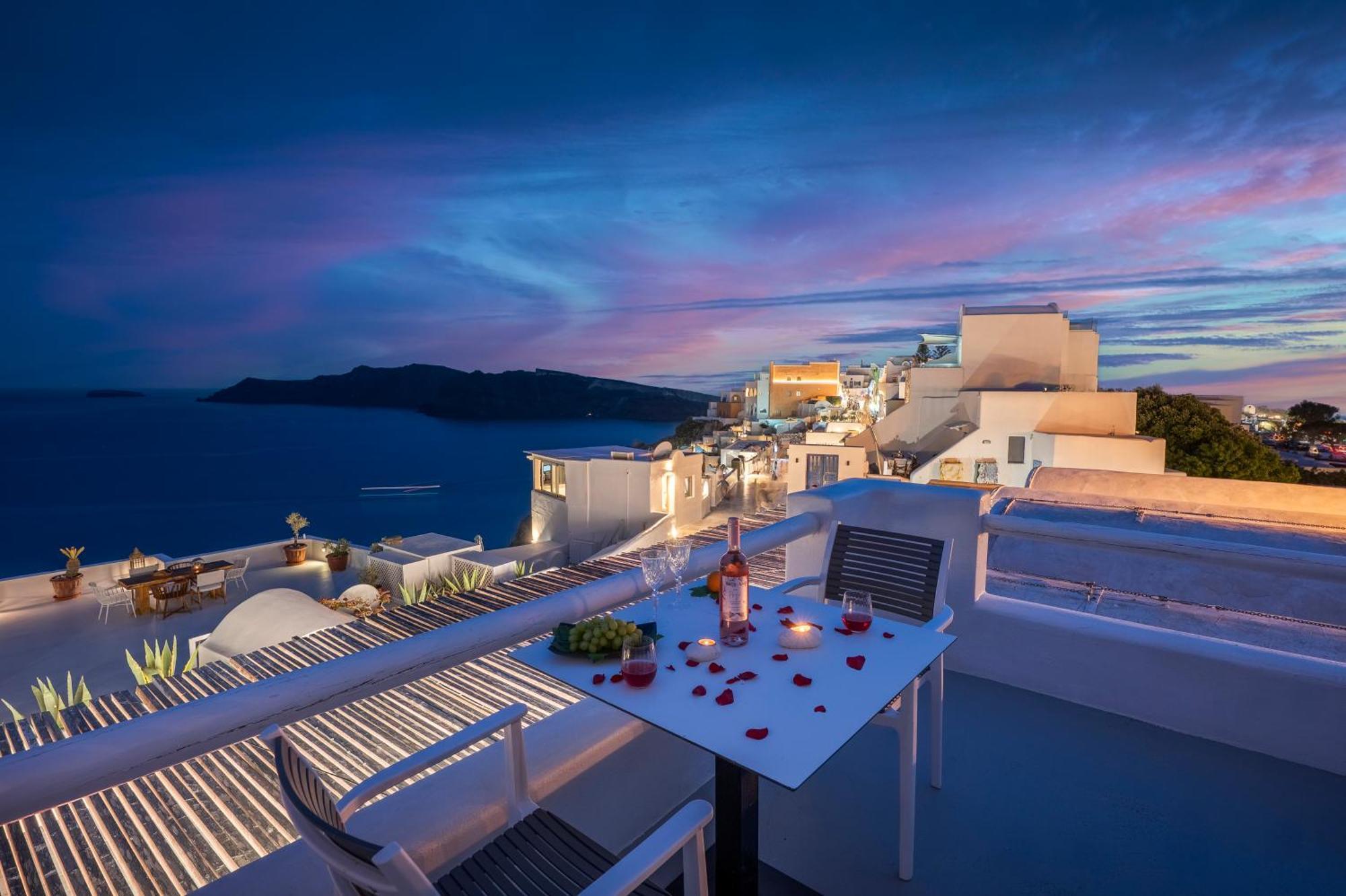 Diamond Luxury Suites Collection Oia  Room photo